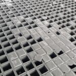 แผ่น FRP Grating หลังจากถอดแบบแม่พิมพ์แล้ว
